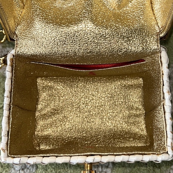 RARE Sacha Vintage White Wicker Straw Gold Curved Chain Strap Basket Box Purse - Picture 14 of 16
